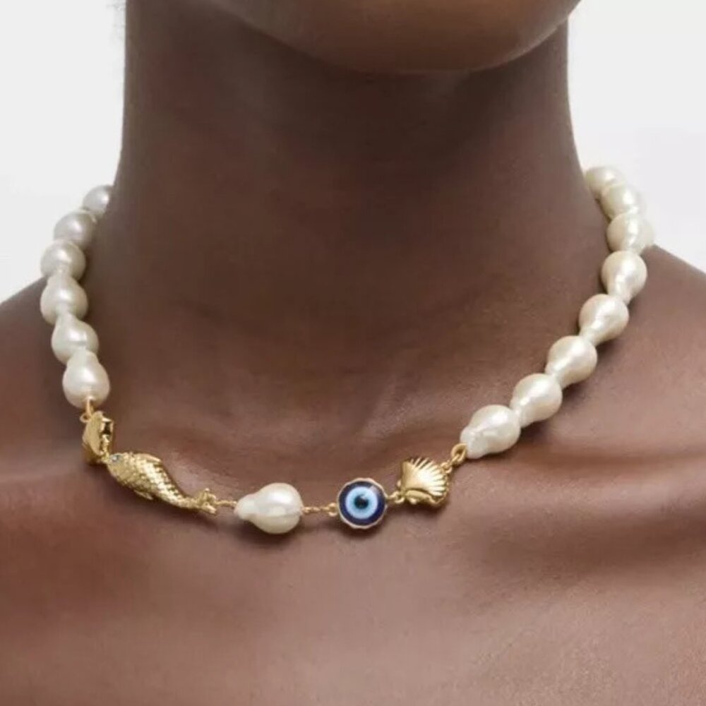 NWOT Lele Sadoughi Fish Necklace
